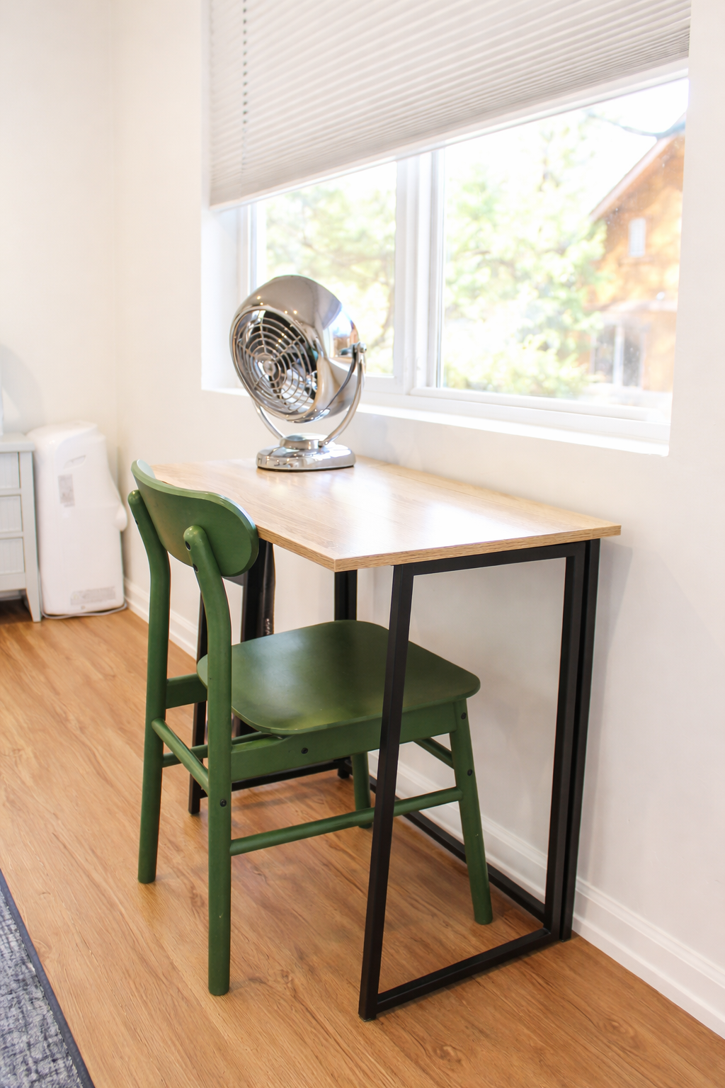 Workspace desk with green chair in the king bedroom at The Big Bear Cubhouse