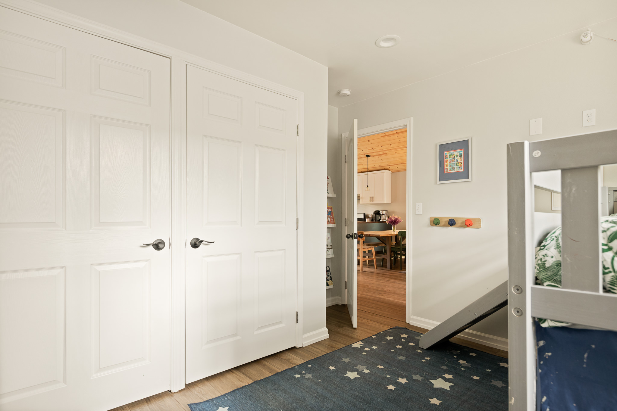 Closet and bunk bed area in the kids bedroom at The Big Bear Cubhouse